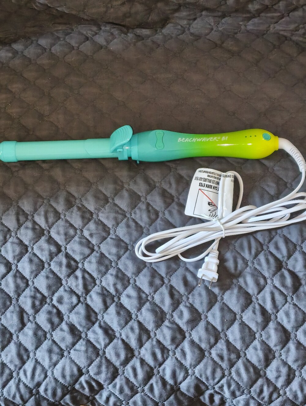 Beachwaver Curling Wand in Turquoise and Yellow